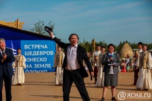 Андрей Борисов