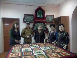 Покрывало 19 века по рисунку М. М.Носова (коллективная работа мастеров Центра народного искусства "Симэх") 