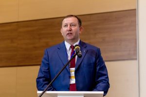 aleksej-shhurov-vystupil-na-dalinfokom-2016