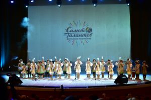 gran-pri-ii-stepeni-tvorcheskij-kollektiv-4g-klassa-yunyuges-g-yakutsk