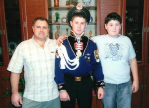 Азаров с сыновьями