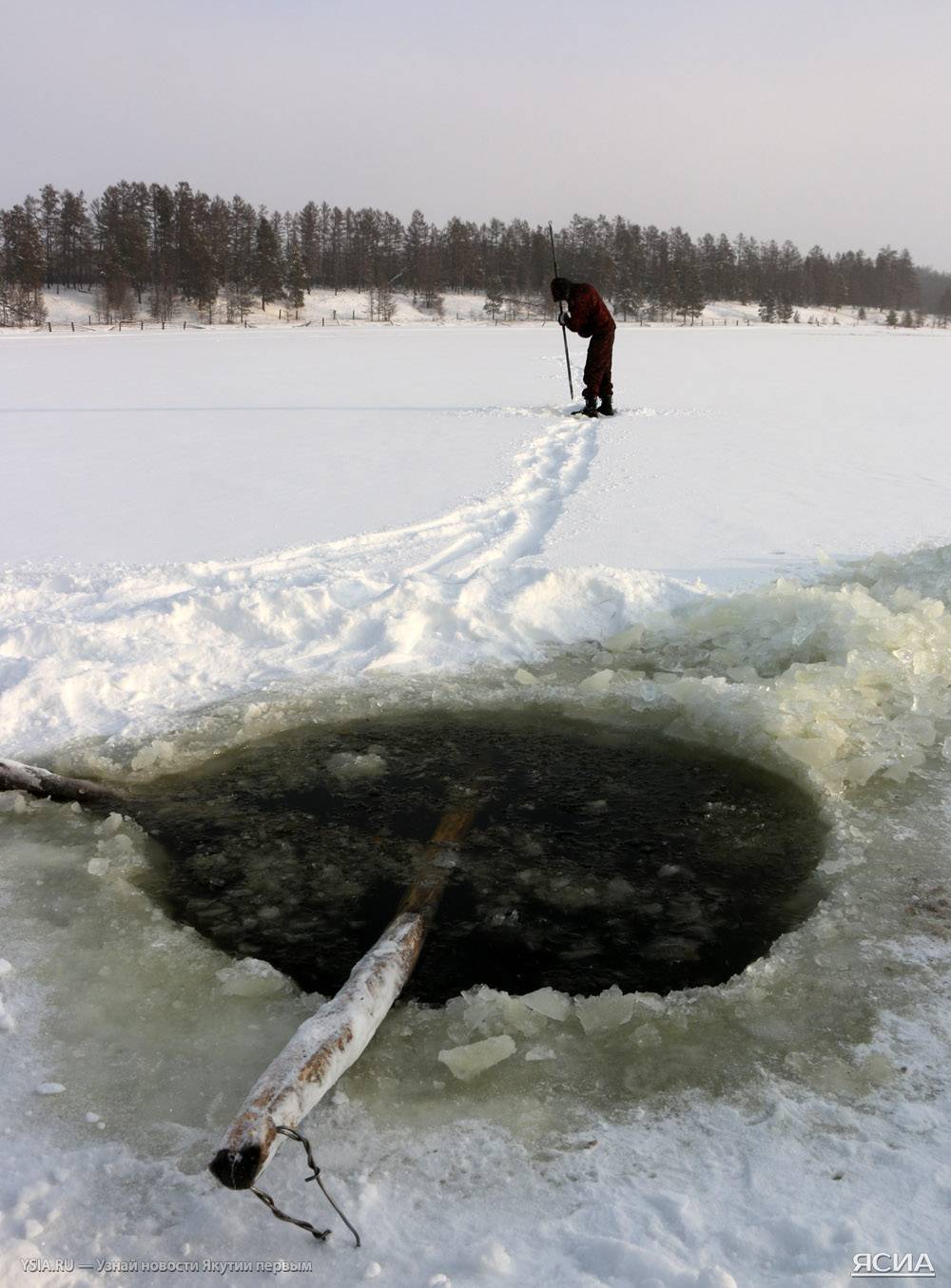 Рыбалка в якутии зимой 2020. Якутская мунха. Рыбалка в Якутии мунха. Мунха в Кобяйском улусе. Подледная рыбалка в Якутии.