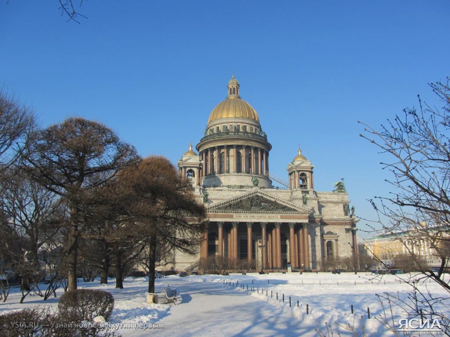 Многодетные якутяне в Санкт-Петербурге оставили ненадолго ребенка в машине одного и будут наказаны
