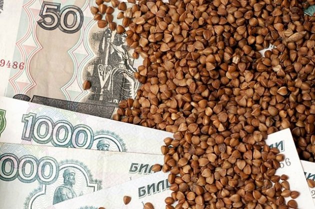 Магазины Якутска в 2015 году завышали торговые надбавки на молоко, гречку и муку