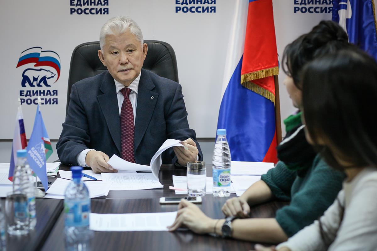 Депутат Госдумы Михаил Николаев провел личный прием граждан