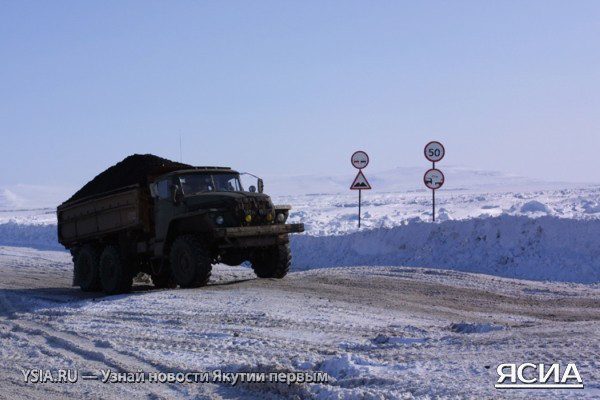 В Якутии продолжается завоз жизнеобеспечивающих грузов