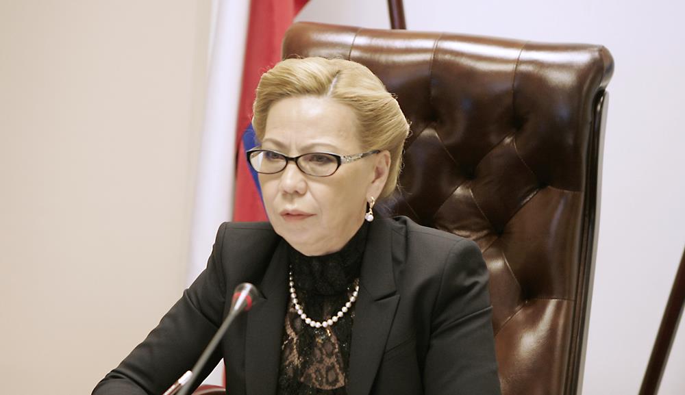 Глава кабмина Якутии поздравила жителей региона с Днем местного самоуправления