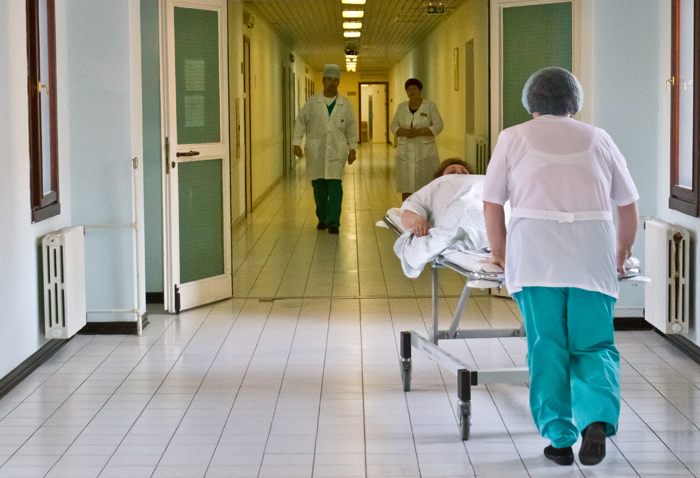 Источник: Николай Мамчур подключен к аппарату искусственной вентиляции легких