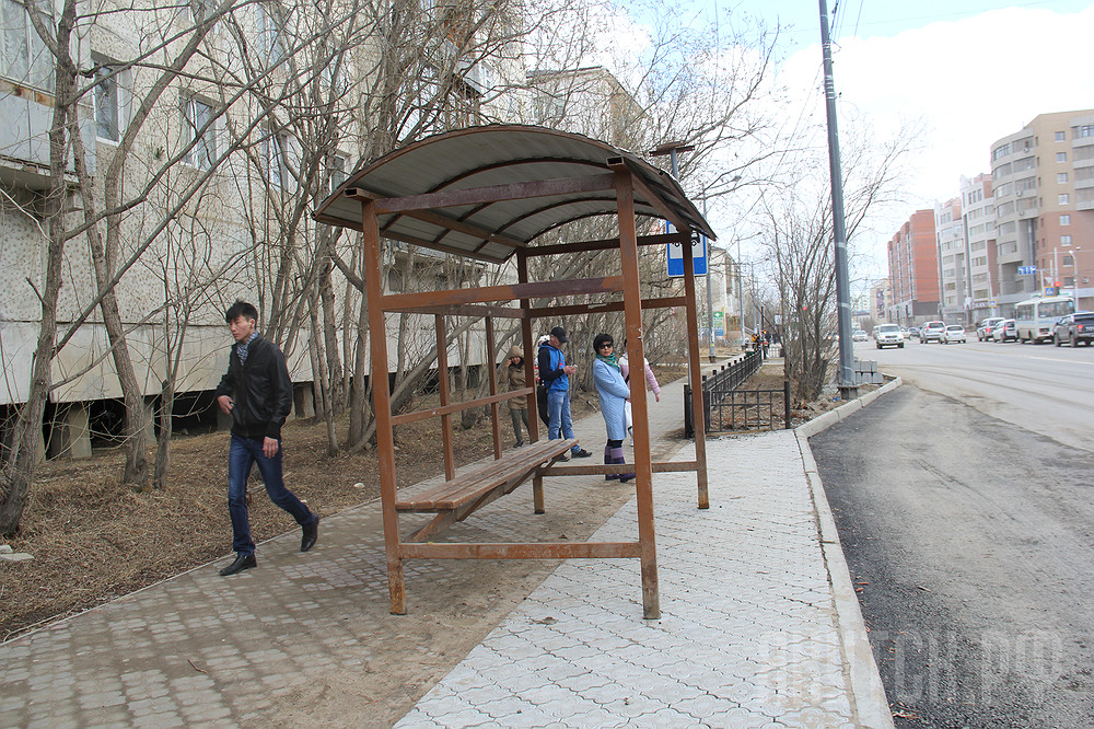 Остановка на перекрестке улиц Петра Алексеева и Пояркова перенесена на новое место