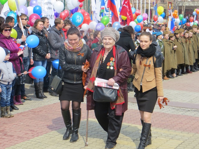 Нерюнгринцы торжественно отметили 71-ю годовщину Великой Победы