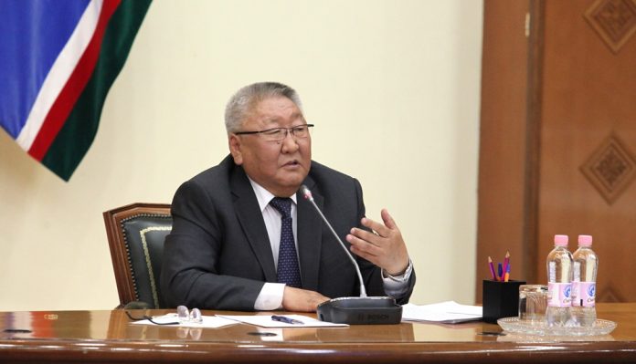Глава Якутии — в тройке лидеров медиарейтинга губернаторов Дальнего Востока
