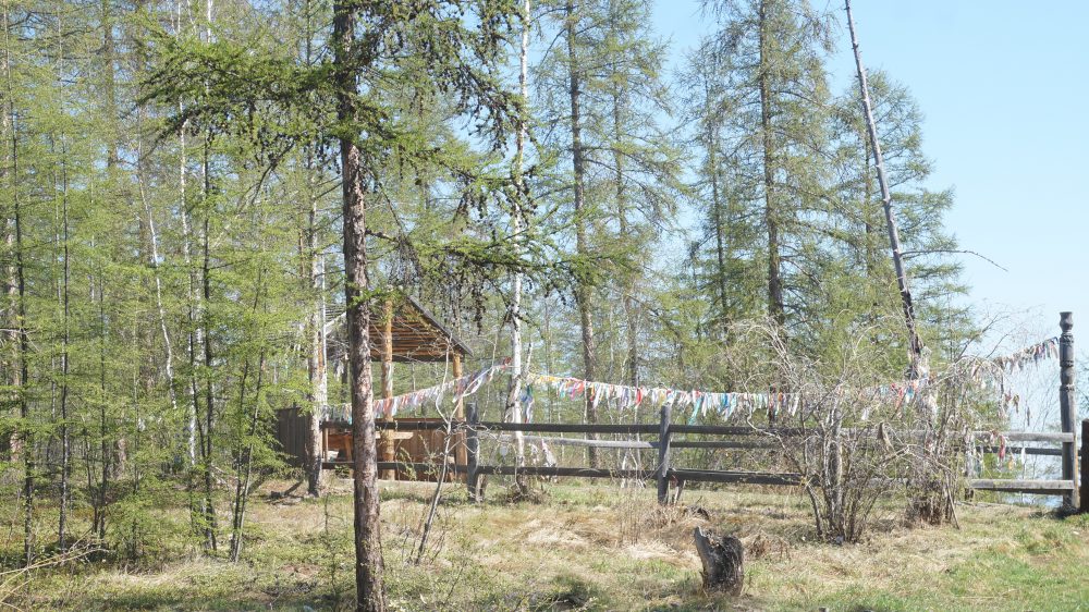 В Верхоянском районе ведется активная работа по благоустройству территорий