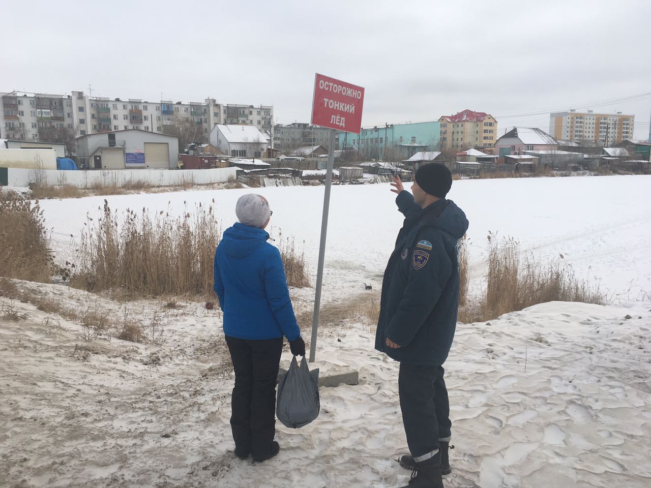 В Якутии спасатели проводят рейды на несанкционированных переправах