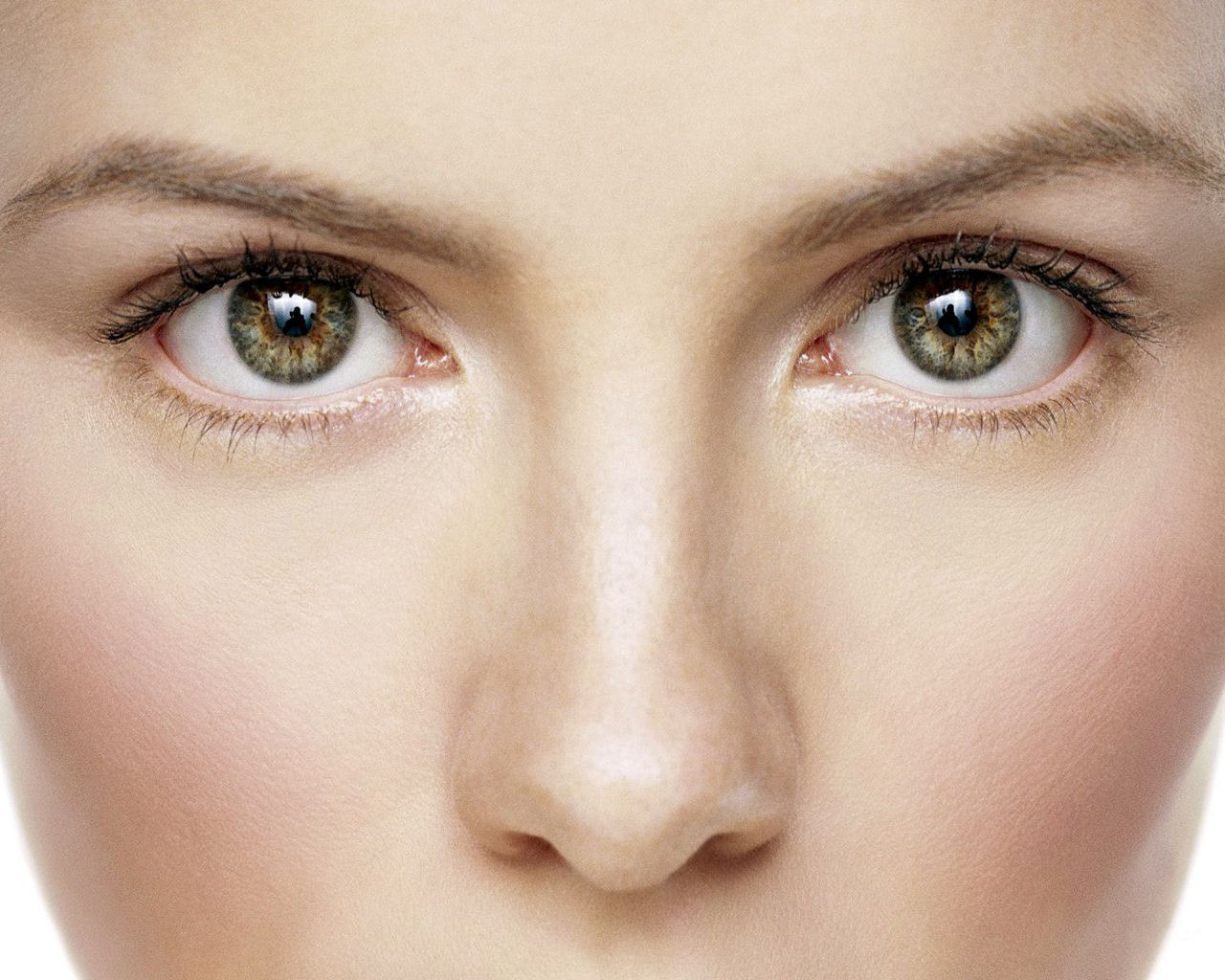 Новогодние Beauty советы: Как сделать идеальный тон лица?