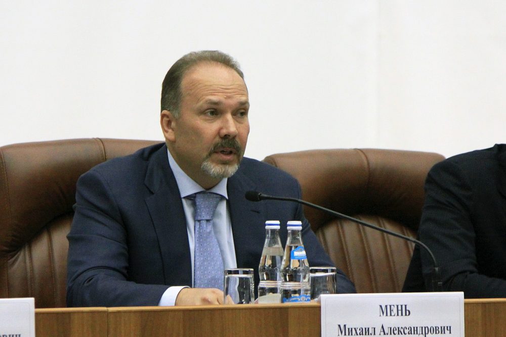 Михаил Мень: Темпы строительства жилья в Якутии впечатляют