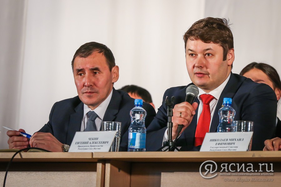 Жители Хангаласского улуса положительно оценили работу правительства республики по итогам 2016 года