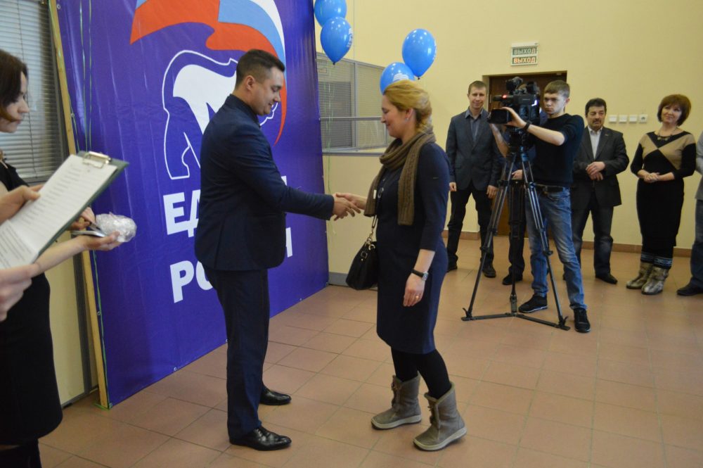 В Ленске начала свою работу общественная приемная политической партии «Единая Россия»