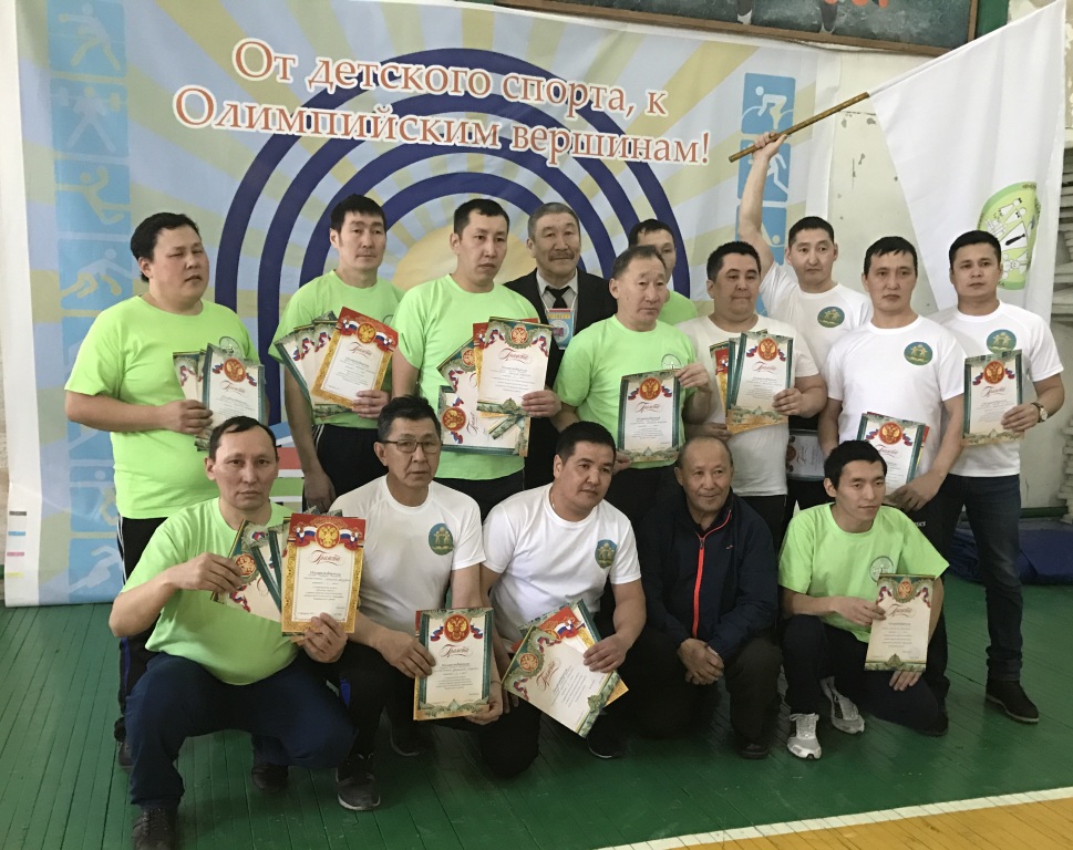 I Форум педагогов-мужчин дошкольного и начального образования в Нюрбе собрал 24 педагога