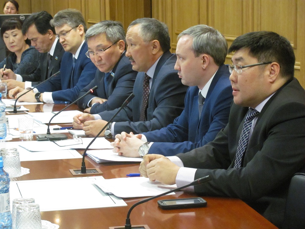 Якутян, желающих работать в промышленности, будут переобучать