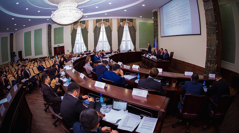 Прокуратура: Депутаты Якутска необоснованно направили городские средства в Верхневилюйск