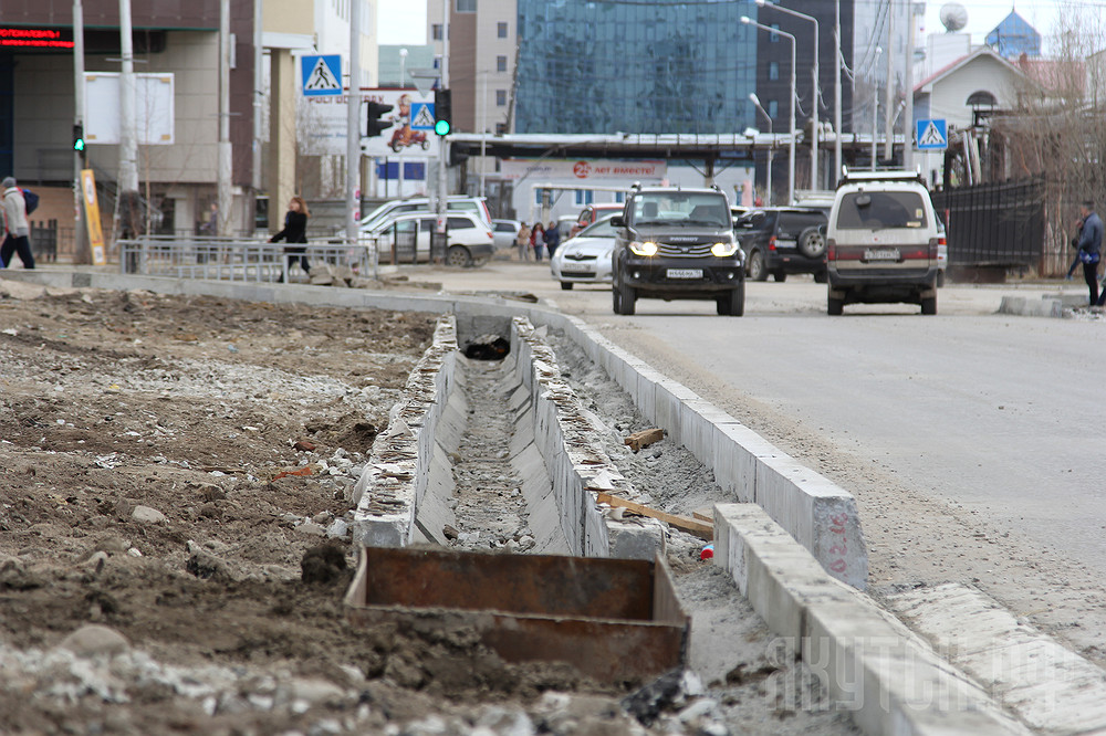 В Якутске готовятся к ремонту дорог