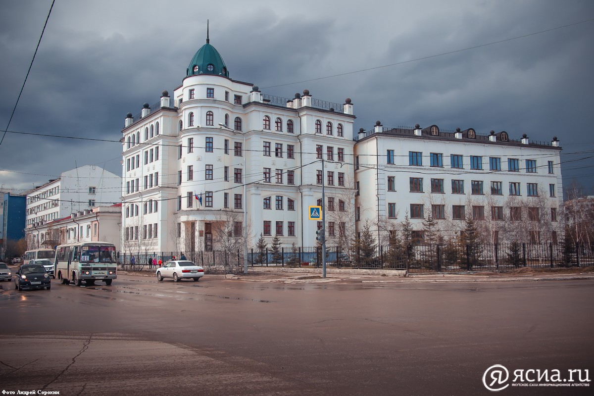 Земля возле скандальной стройки в центре Якутска: Прокуратура встала на защиту ООО «Камелек»