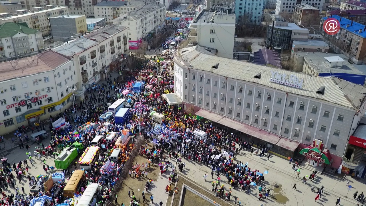 День всех трудящихся: Первомай в Якутске с высоты птичьего полета