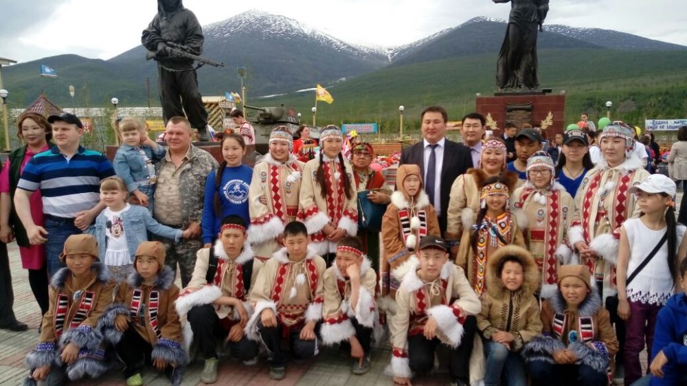Золотодобытчики устроили оймяконцам праздник ко Дню России