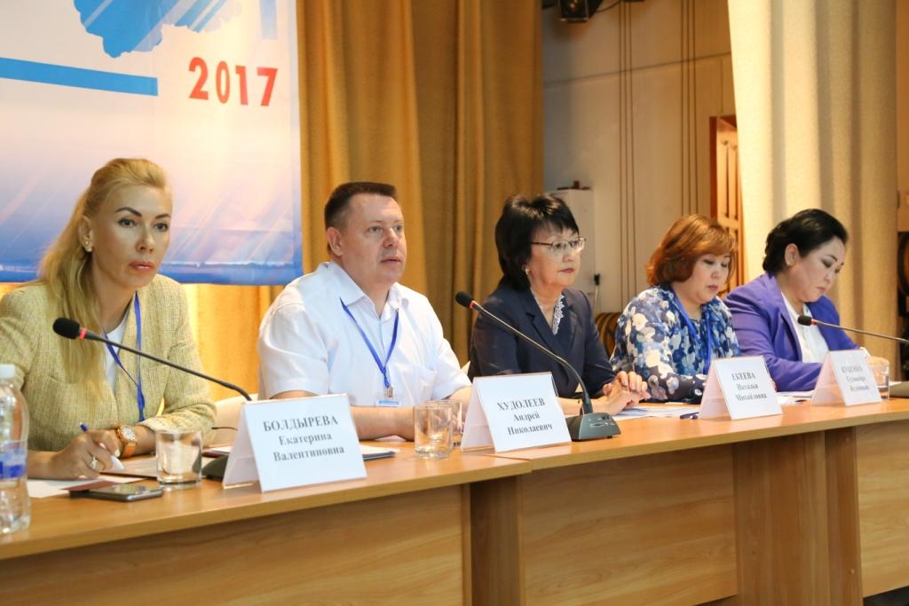 Сардана Гурьева поделилась опытом Якутии в сфере межнациональных отношений на форуме в Алтае