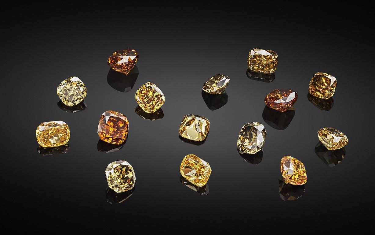 «БРИЛЛИАНТЫ АЛРОСА» проведут два аукциона на выставке Hong Kong Jewellery & Gem Fair