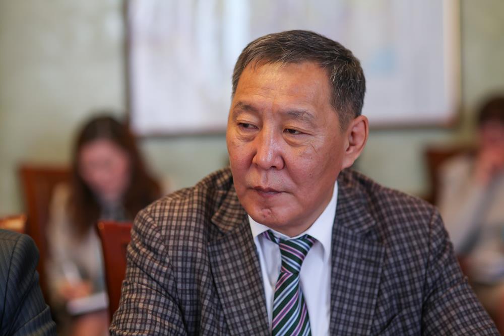 Владимир Поскачин: Кто-то делает себе пиар, распространяя слухи о продаже акций АЛРОСА