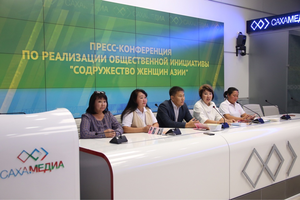 Женсовет Намского улуса напомнил жителям Казахстана и Киргизии о Максиме Аммосове