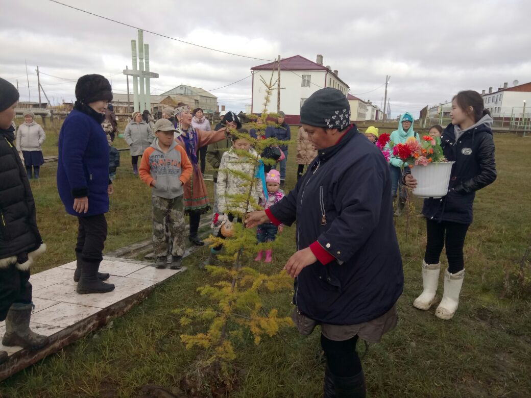 Куриловская осень: Аллея памяти писателя