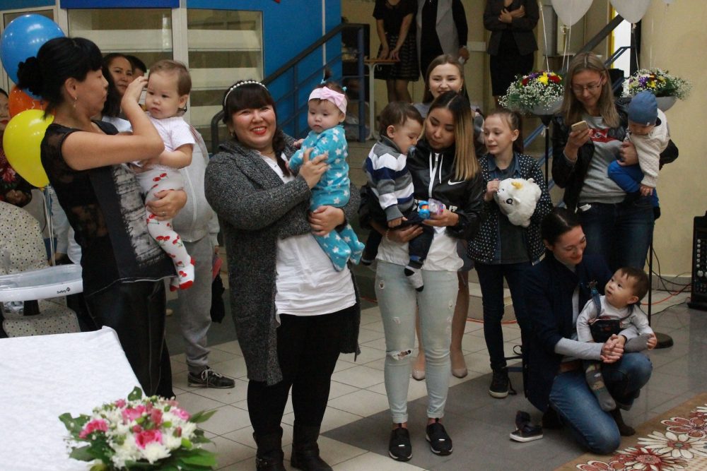 Ползунки, конкурс беременных и мастер-классы: В Якутске прошел фестиваль «МаМалыш»
