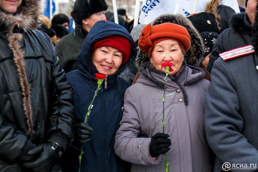 В алмазном крае идет подготовка к двум ноябрьским праздникам