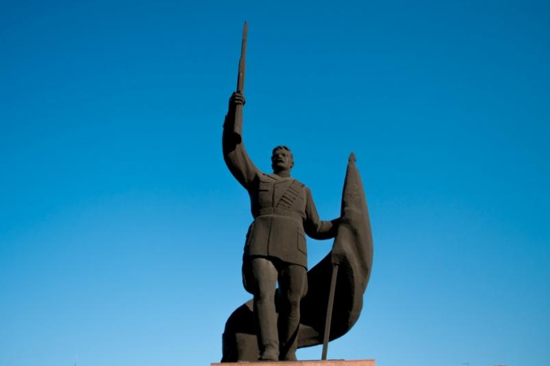 Только через две недели узнают уссурийцы, что сказано в послании комсомольцев