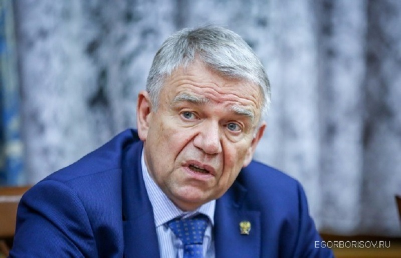 Егор Борисов встретился с председателем Сибирского отделения РАН Валентином Пармоном