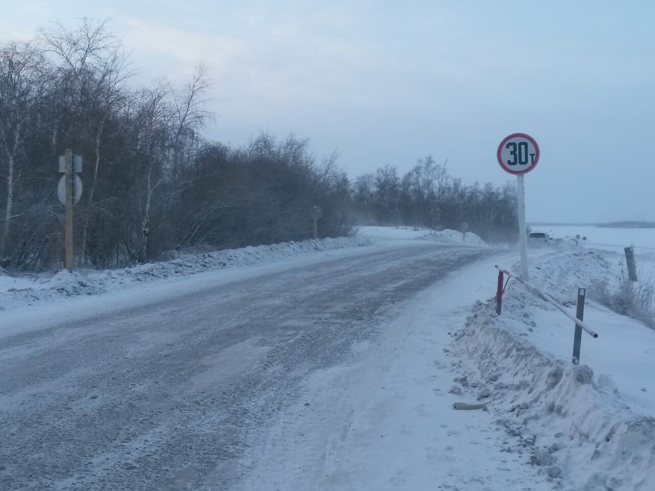На ледовой переправе через реку Лену «Хатассы – Павловск» повышена грузоподъемность