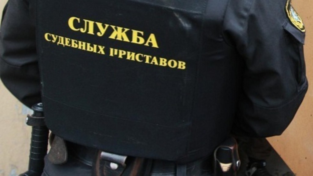 Должница по алиментам арестована на семь суток