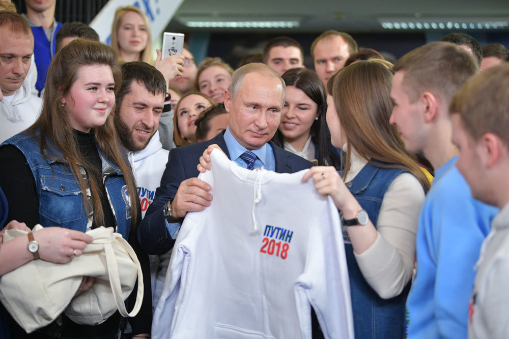 Штаб Путина возглавили педагог, медик и промышленник