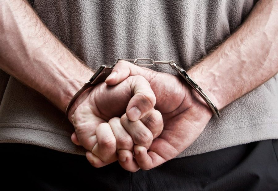 Житель Якутии взят под стражу по подозрению в изнасиловании дочери своей сожительницы
