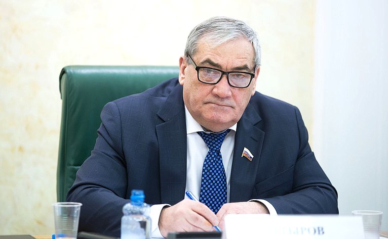 Вячеслав Штыров: Для экологической безопасности Арктики необходимо законодательное сопровождение
