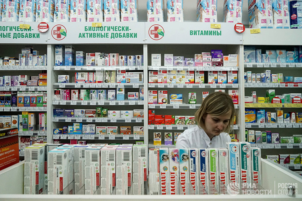 Правительство РФ продолжит помогать регионам с обеспечением лекарствами